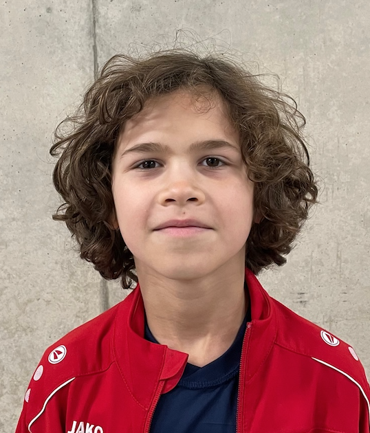 Portrait: Ayrom Mputu
